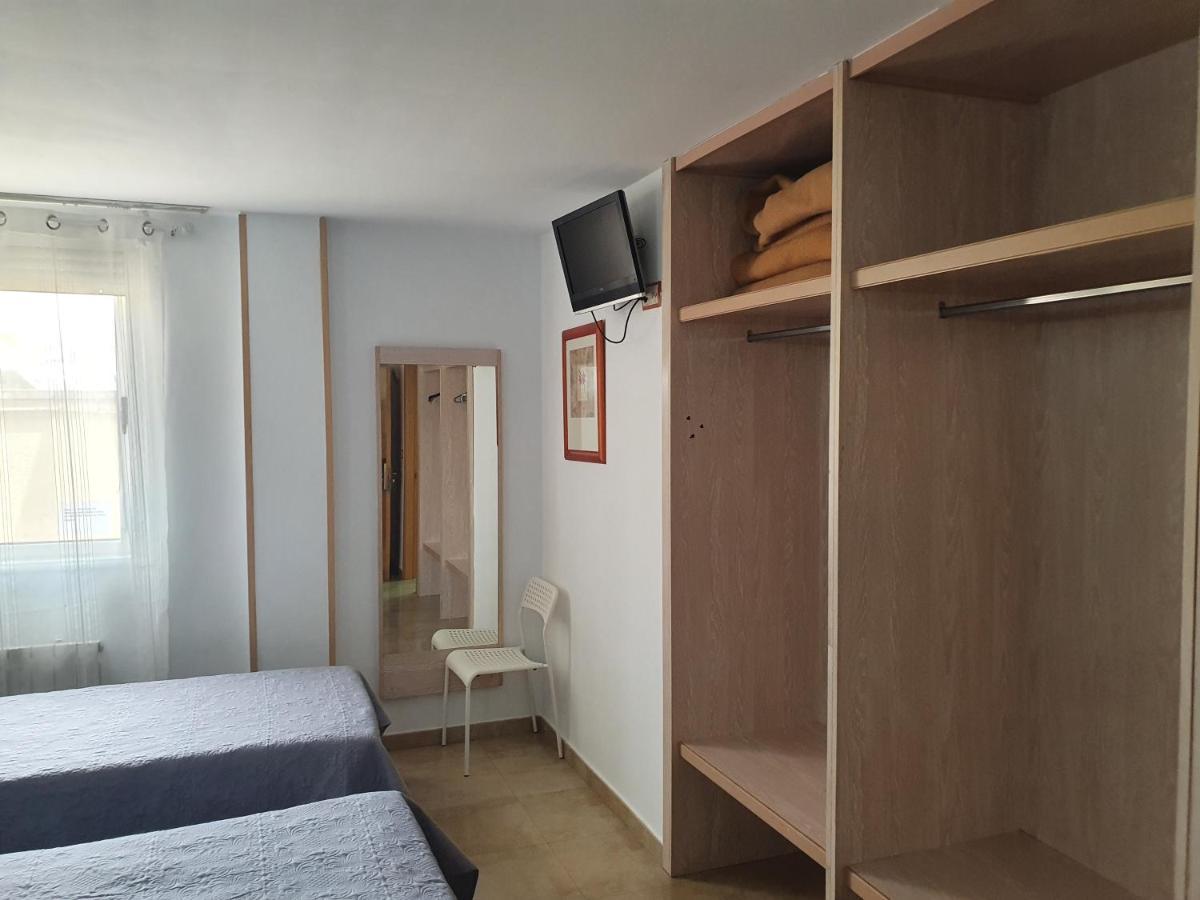Hostal Fronton Alcobendas Exteriör bild