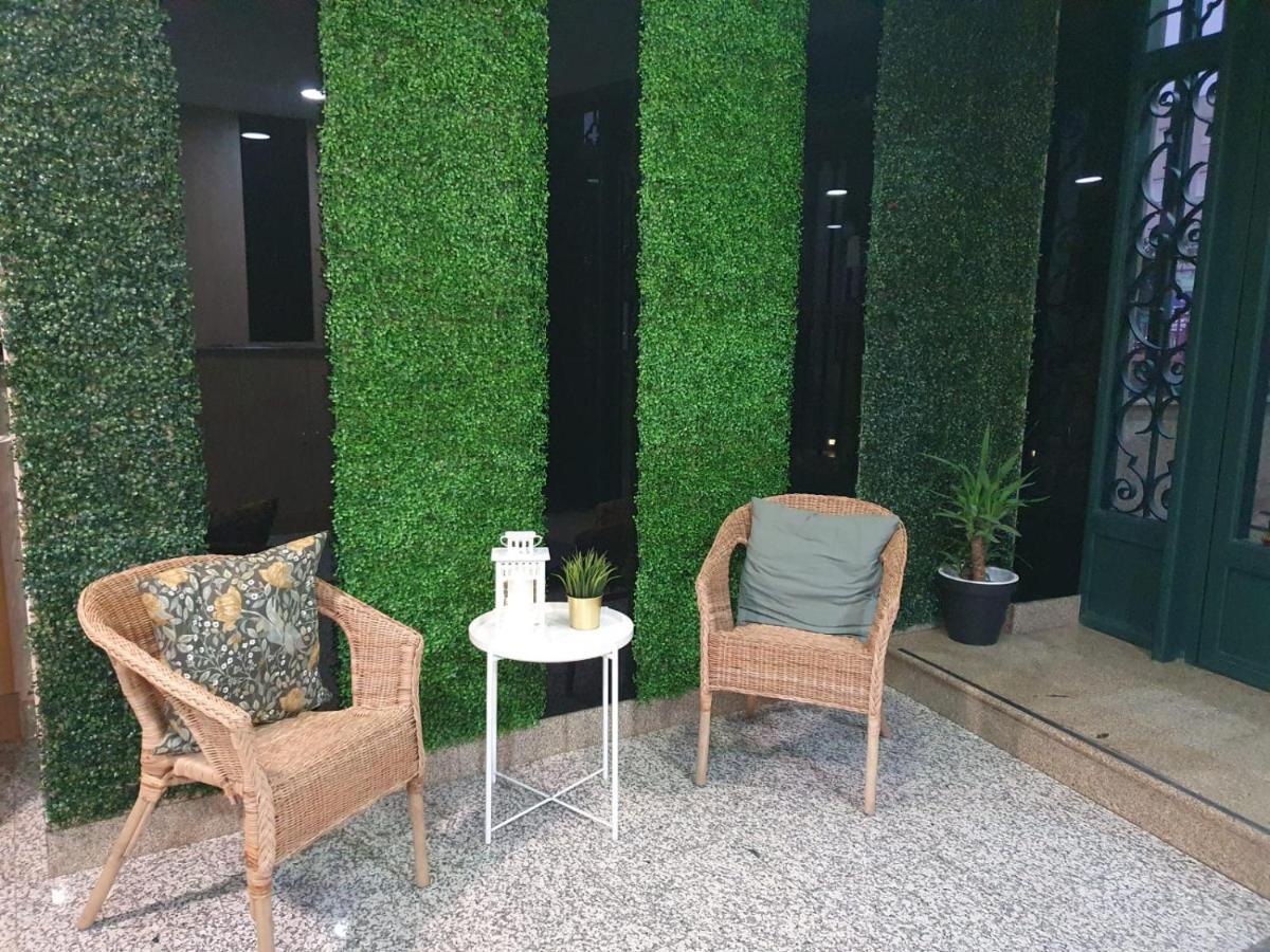 Hostal Fronton Alcobendas Exteriör bild