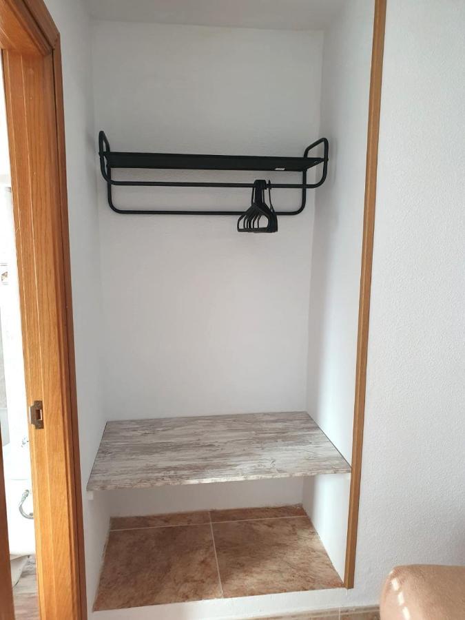 Hostal Fronton Alcobendas Exteriör bild
